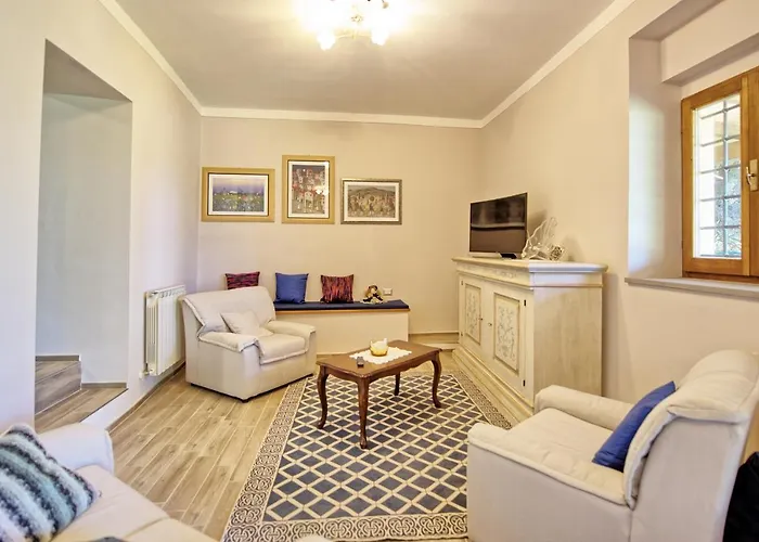 Holiday home Morandi By Posarellivillas